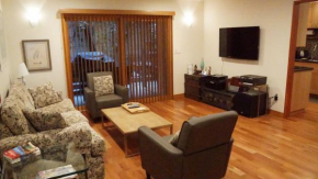 Luxury 1 Bedroom Unit-Walk to Beach -Baby Friendly, Los Angeles